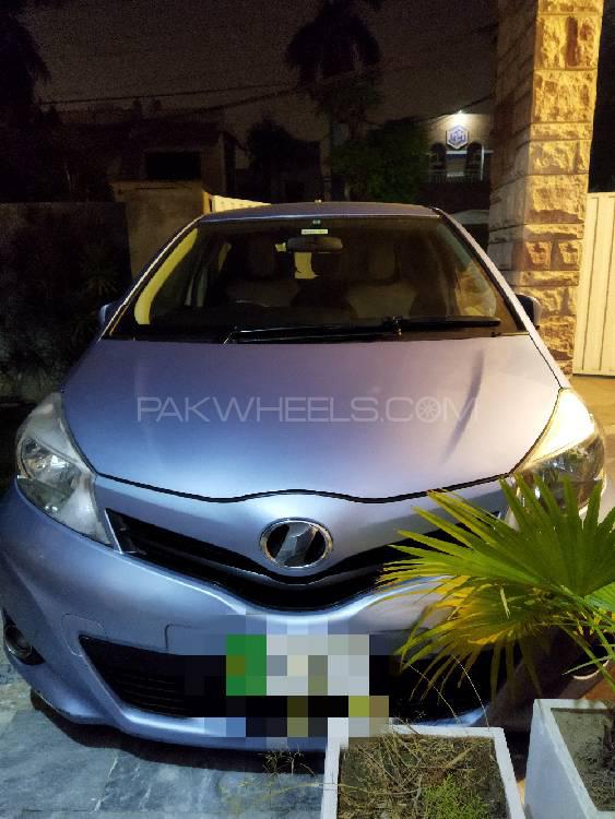 Toyota Vitz 2013 for Sale in Lahore Image-1