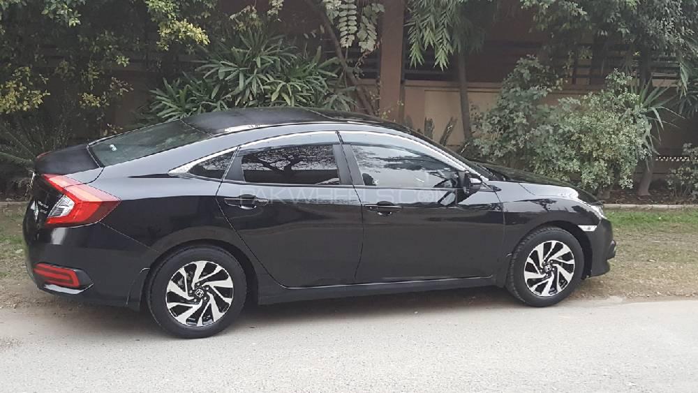 Honda Civic 2018 for Sale in Lahore Honda Civic 2018 for Sale in Lahore Image-6