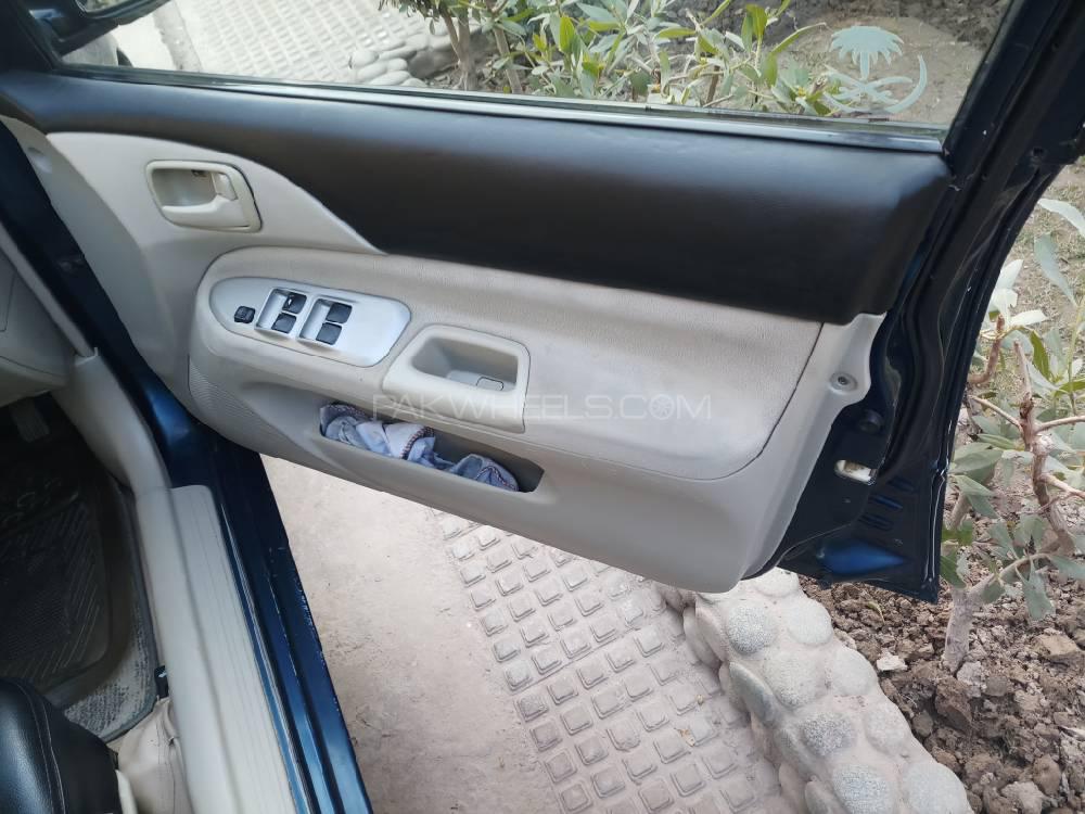 Mitsubishi Lancer 2004 for Sale in Multan Mitsubishi Lancer 2004 for Sale in Multan Image-14