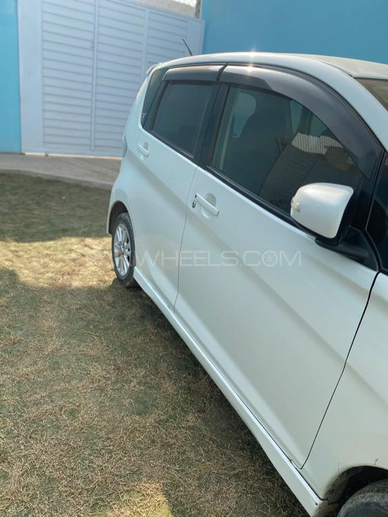 Nissan Dayz Highway Star 2013 for Sale in Peshawar Nissan Dayz Highway Star 2013 for Sale in Peshawar Image-3
