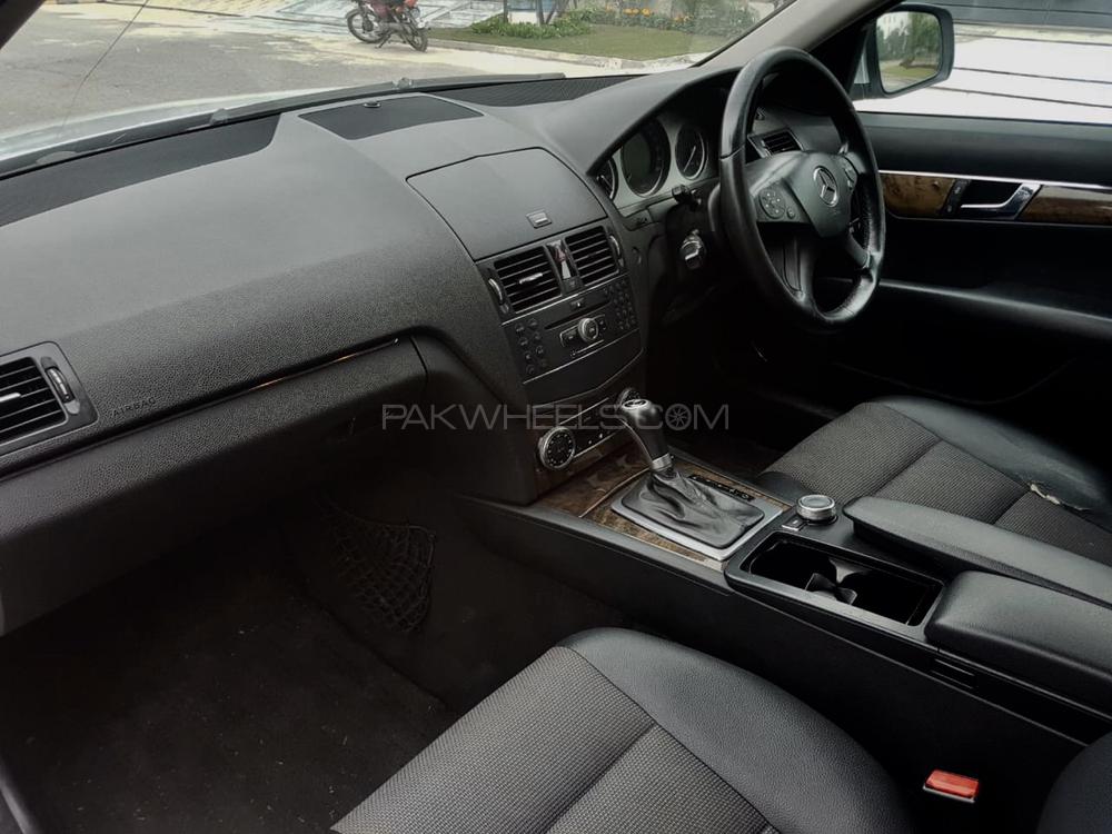 مرسڈیز بینز سی کلاس 2007 for Sale in لاہور مرسڈیز بینز سی کلاس 2007 for Sale in لاہور Image-9