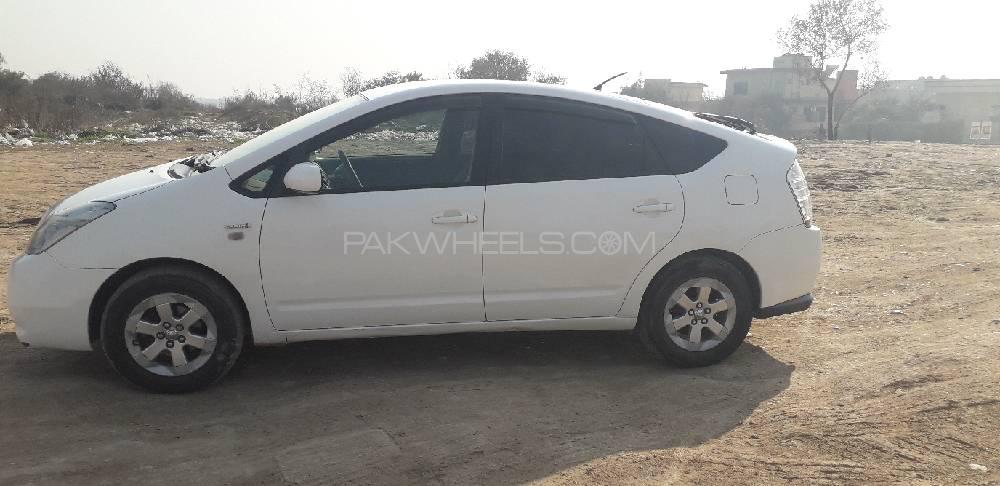 Toyota Prius 2007 for Sale in Rawalpindi Toyota Prius 2007 for Sale in Rawalpindi Image-4