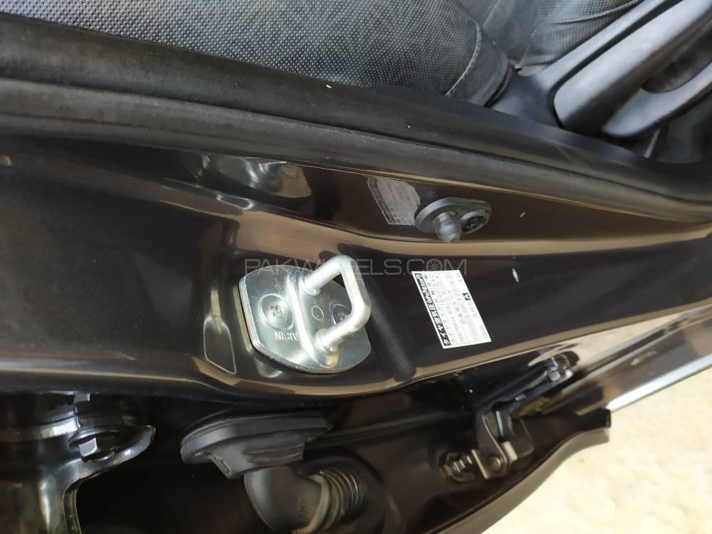 Toyota Vitz 2016 for Sale in Karachi Toyota Vitz 2016 for Sale in Karachi Image-16