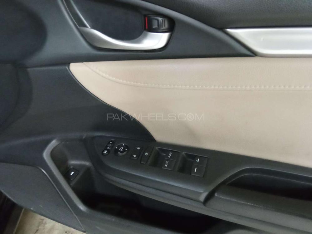 Honda Civic 2018 for Sale in Lahore Honda Civic 2018 for Sale in Lahore Image-8