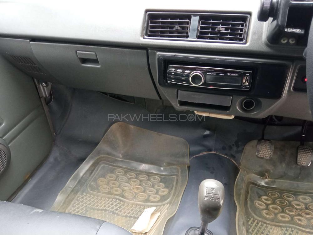 Suzuki Mehran 2018 for Sale in Lahore Suzuki Mehran 2018 for Sale in Lahore Image-8