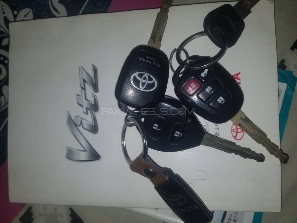 Toyota Vitz 2010 for Sale in Rawalpindi Image-1