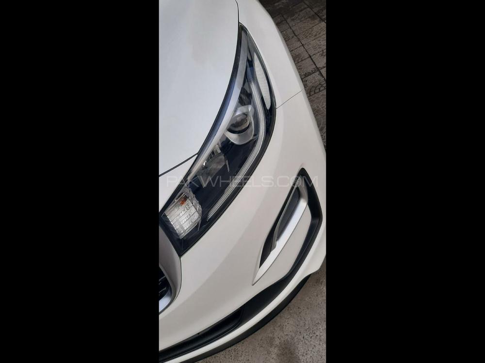 کِیا کارنیول 2018 for Sale in لاہور کِیا کارنیول 2018 for Sale in لاہور Image-5