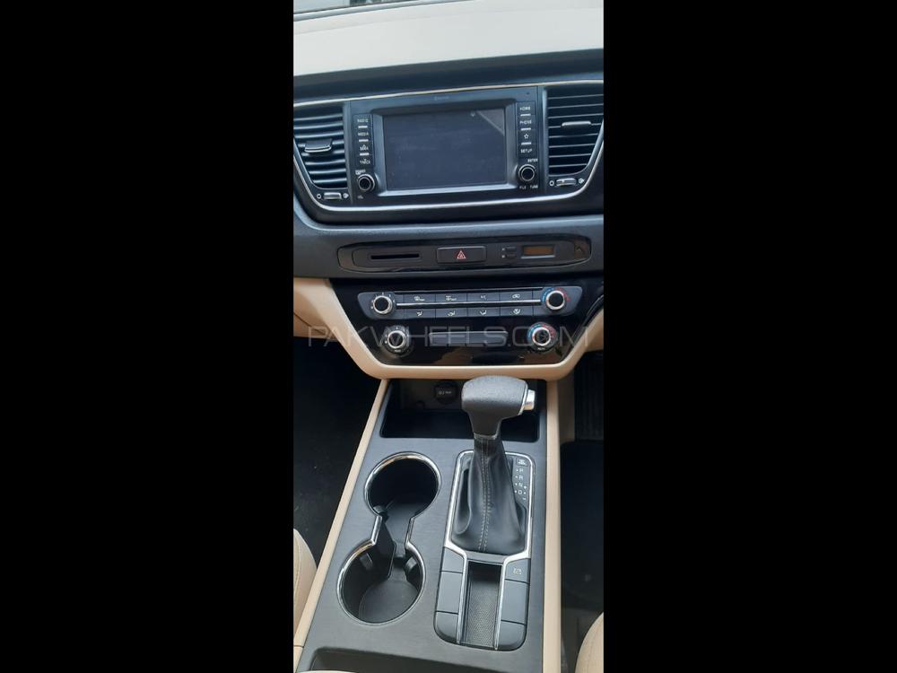 کِیا کارنیول 2018 for Sale in لاہور کِیا کارنیول 2018 for Sale in لاہور Image-12