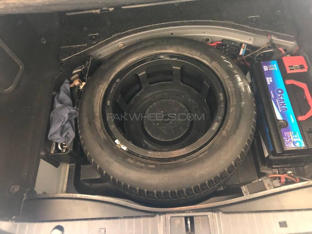 Mercedes Benz E Class 2006 for Sale in Karachi Mercedes Benz E Class 2006 for Sale in Karachi Image-6