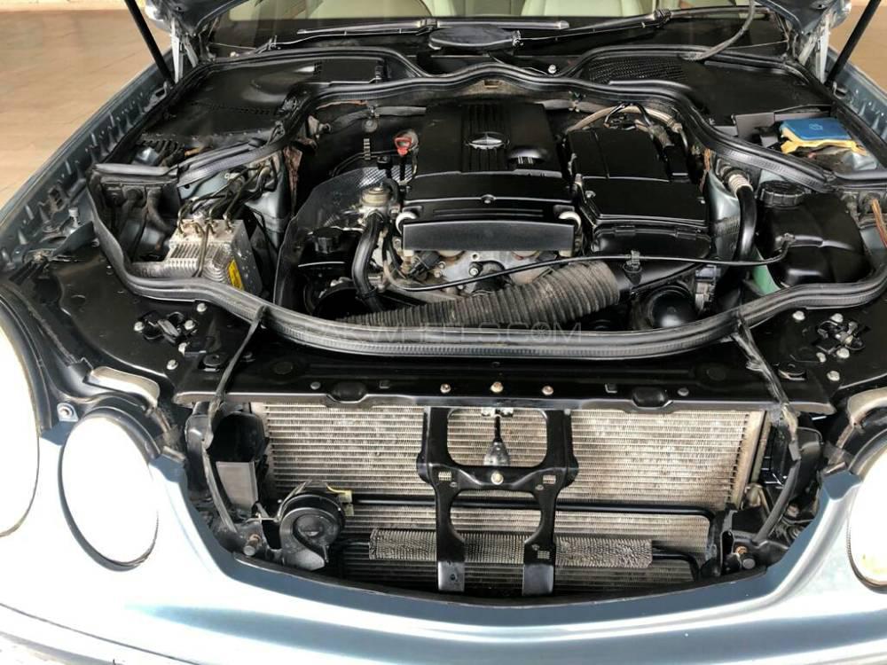 Mercedes Benz E Class 2006 for Sale in Karachi Mercedes Benz E Class 2006 for Sale in Karachi Image-9