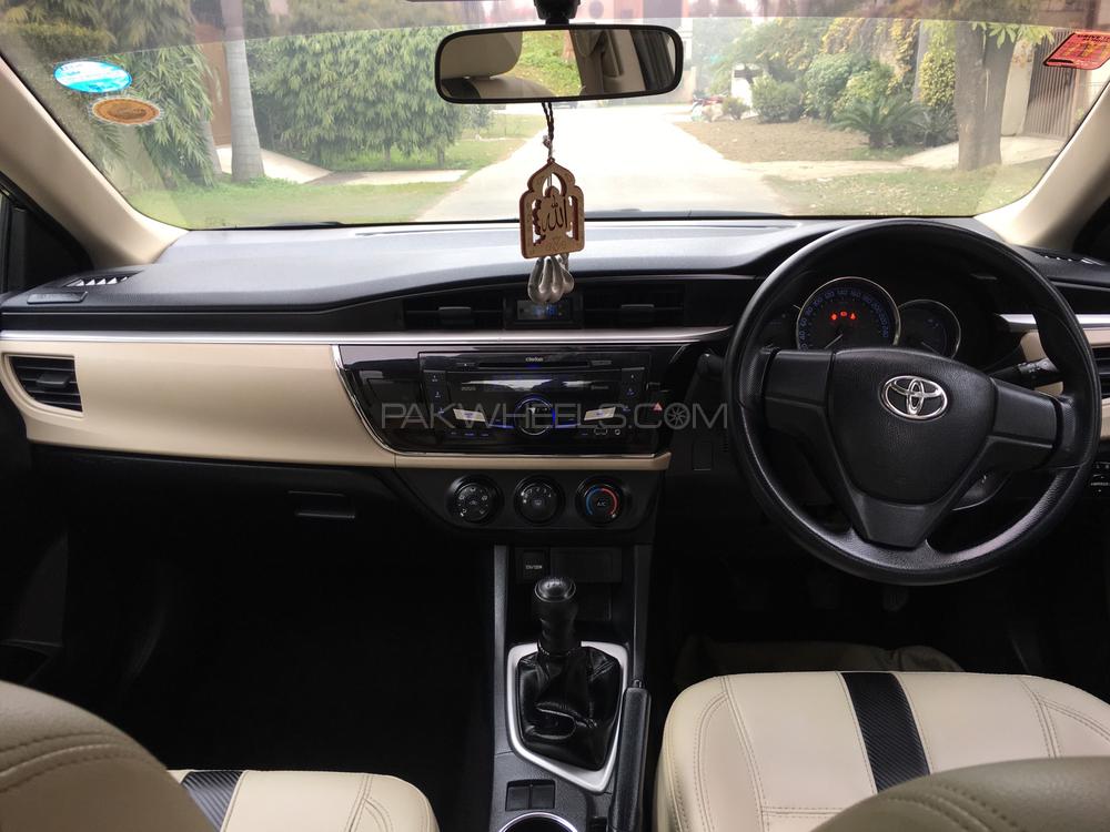 Toyota Corolla 2016 for Sale in Lahore Toyota Corolla 2016 for Sale in Lahore Image-10