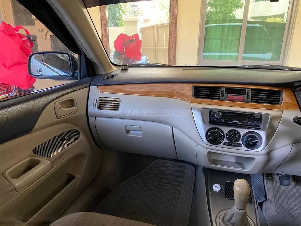 مٹسوبیشی لینسر 2005 for Sale in لاہور مٹسوبیشی لینسر 2005 for Sale in لاہور Image-7