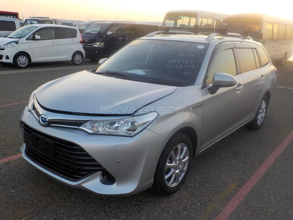Toyota Corolla Fielder 2017 for Sale in Peshawar Image-1