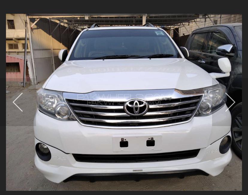 Toyota Fortuner 2015 for Sale in Karachi Image-1