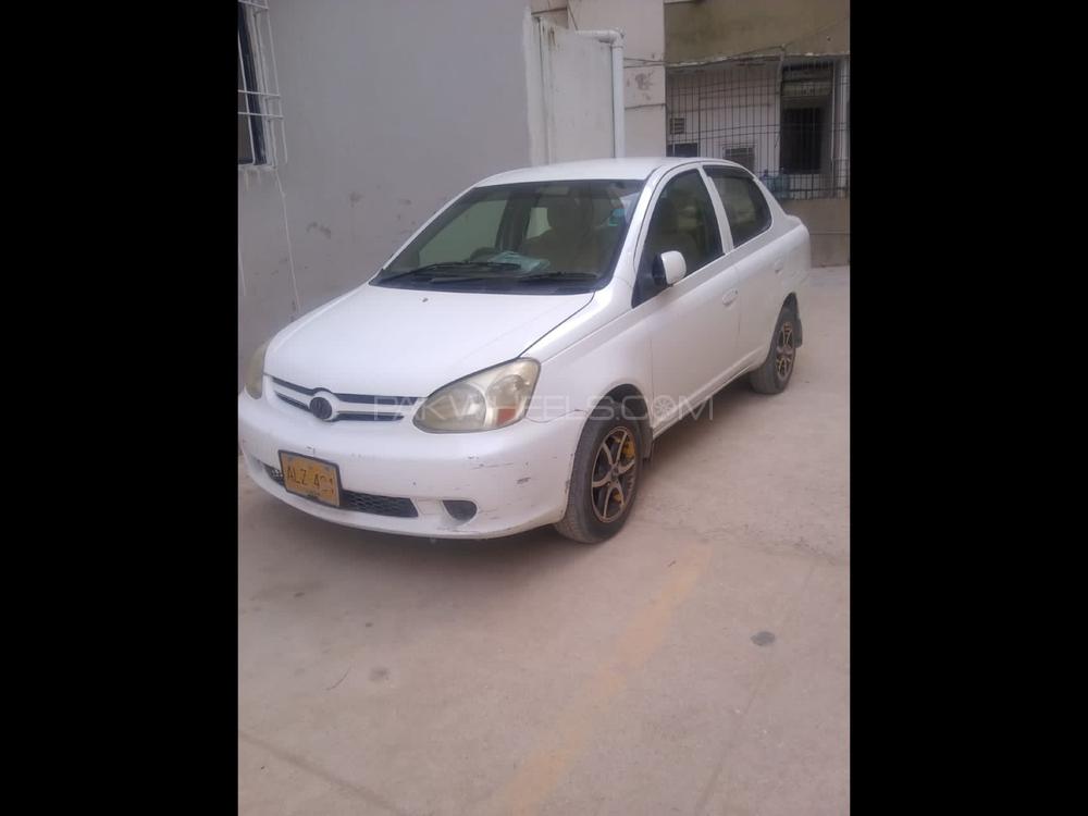 Toyota Platz 2004 for Sale in Karachi Toyota Platz 2004 for Sale in Karachi Image-2