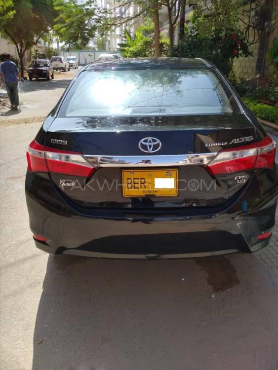 Toyota Corolla 2015 for Sale in Karachi Toyota Corolla 2015 for Sale in Karachi Image-3