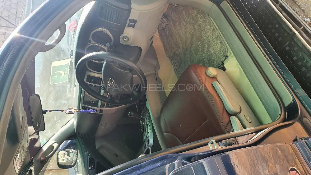 Toyota Surf 2004 for Sale in Karachi Toyota Surf 2004 for Sale in Karachi Image-14