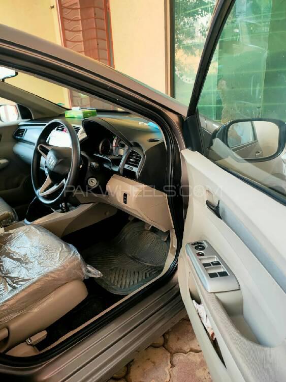 ہونڈا سٹی 2014 for Sale in ملتان ہونڈا سٹی 2014 for Sale in ملتان Image-17