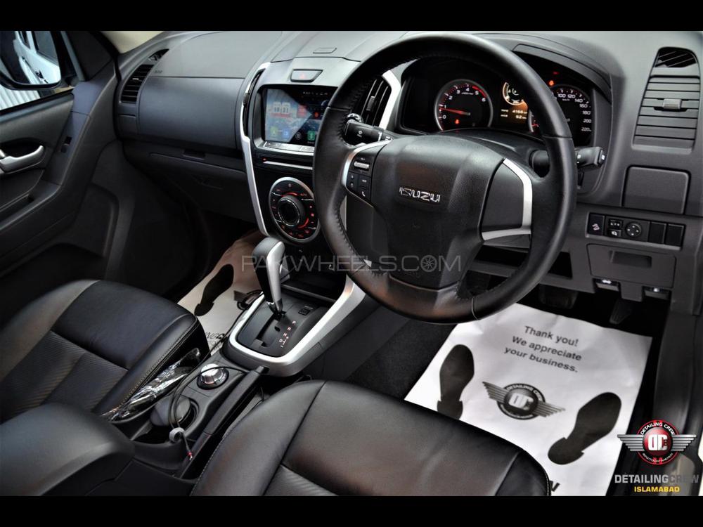 ازوزو ڈی-میکس 2020 for Sale in اسلام آباد ازوزو ڈی-میکس 2020 for Sale in اسلام آباد Image-3