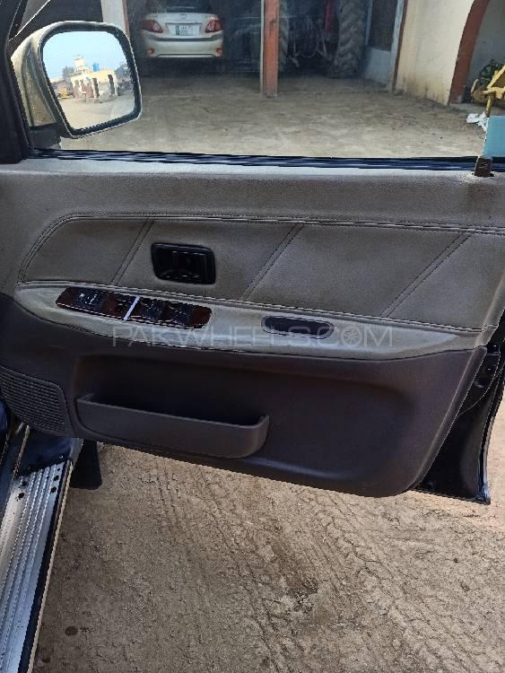 ٹویوٹا ہائیلکس 2003 for Sale in گجرانوالہ ٹویوٹا ہائیلکس 2003 for Sale in گجرانوالہ Image-2