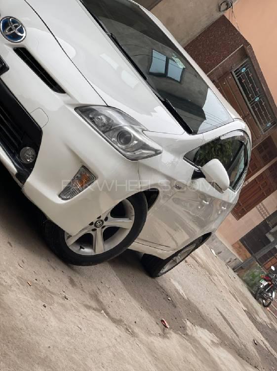 Toyota Prius 2012 for Sale in Faisalabad Image-1