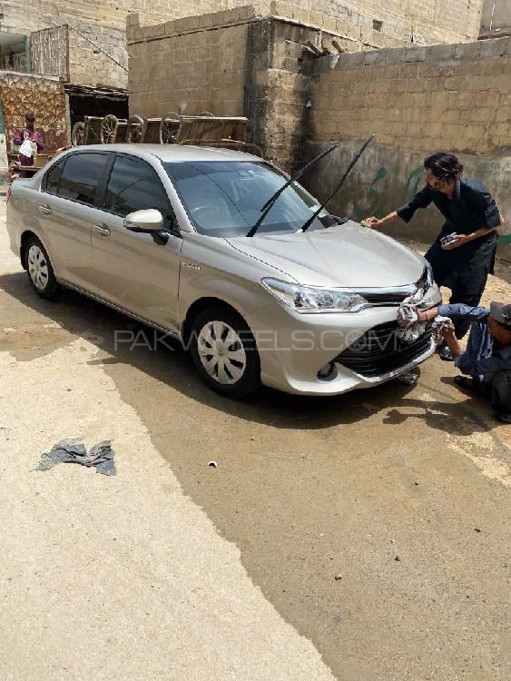 Toyota Corolla Axio 2017 for Sale in Peshawar Image-1
