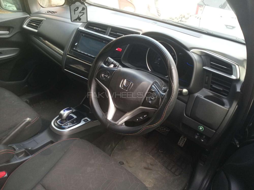 Honda Fit 2015 for Sale in Gujranwala Honda Fit 2015 for Sale in Gujranwala Image-7
