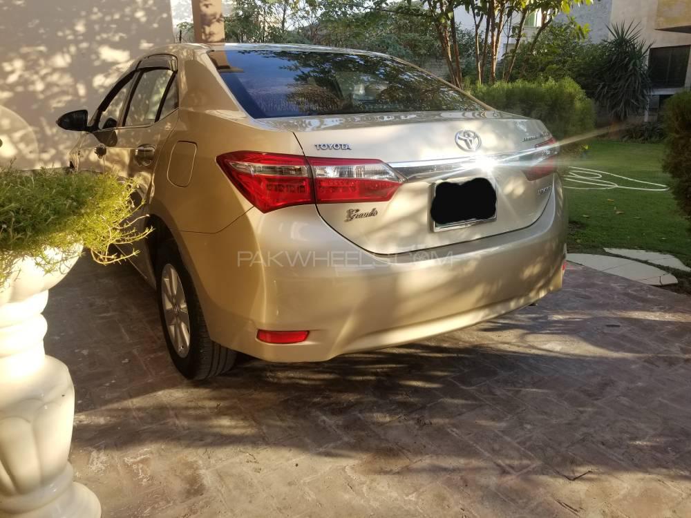 Toyota Corolla 2015 for Sale in Gujranwala Image-1