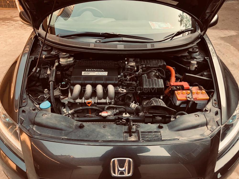 Honda CR-Z 2011 for Sale in Peshawar Honda CR-Z 2011 for Sale in Peshawar Image-4