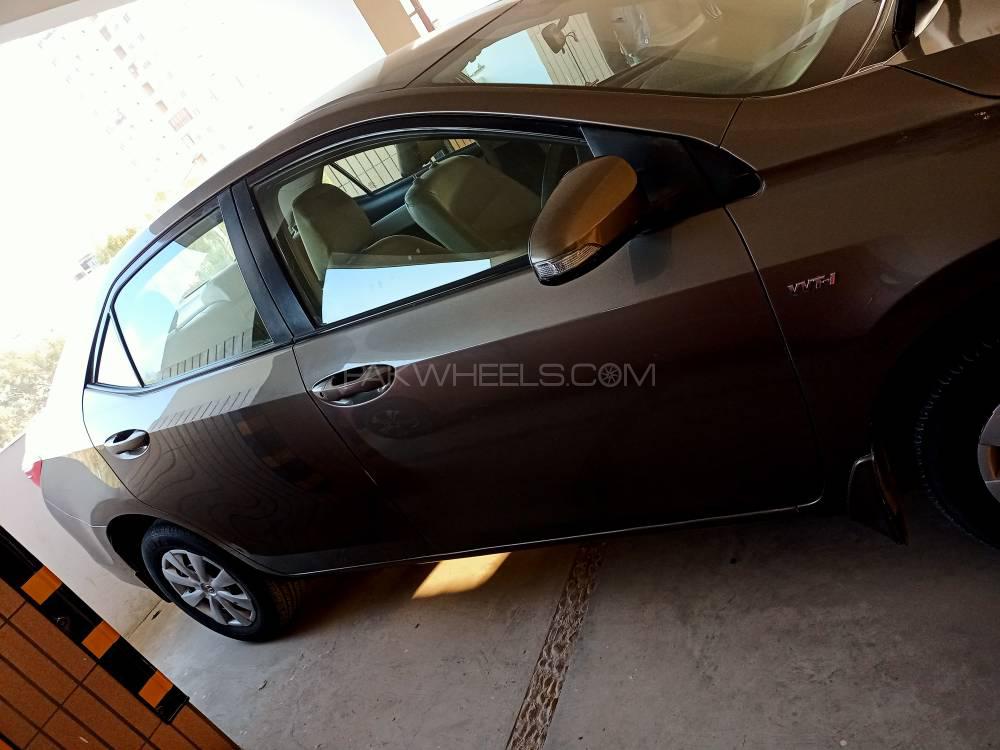 Toyota Corolla 2017 for Sale in Karachi Image-1