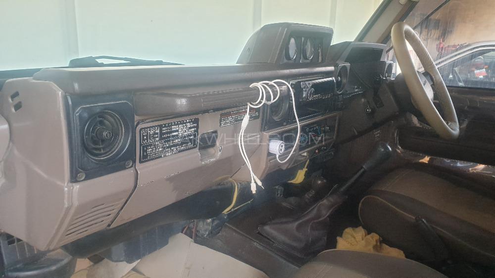 ٹویوٹا لینڈ کروزر 1991 for Sale in ڈیرہ اسماعیل خان ٹویوٹا لینڈ کروزر 1991 for Sale in ڈیرہ اسماعیل خان Image-16
