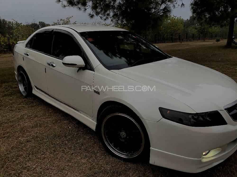 Honda Accord 2002 for Sale in Islamabad Image-1