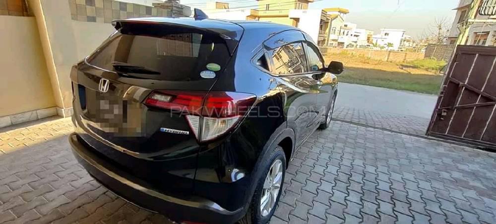 Honda Vezel 2014 for Sale in Sialkot Image-1