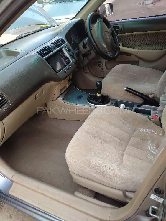 Honda Civic 2004 for Sale in Sahiwal Honda Civic 2004 for Sale in Sahiwal Image-8
