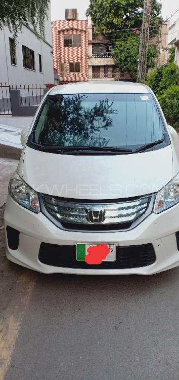 Honda Freed 2014 for Sale in Lahore Image-1