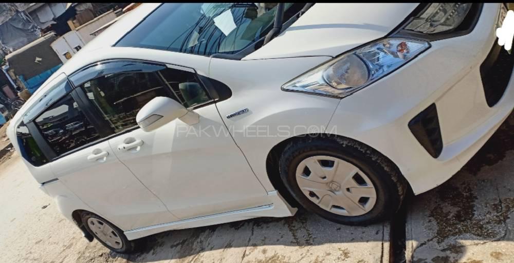 Honda Freed 2014 for Sale in Lahore Honda Freed 2014 for Sale in Lahore Image-12