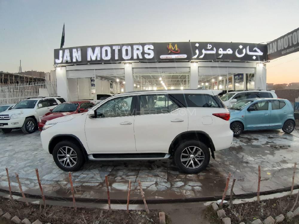 Toyota Fortuner 2019 for Sale in Peshawar Toyota Fortuner 2019 for Sale in Peshawar Image-5