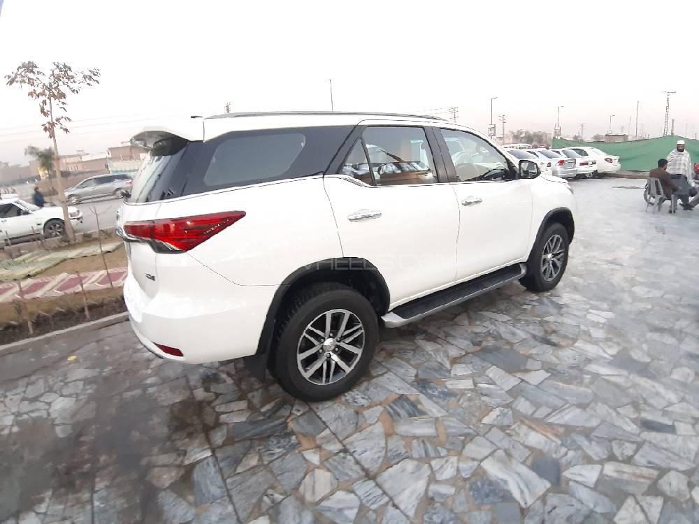 Toyota Fortuner 2019 for Sale in Peshawar Toyota Fortuner 2019 for Sale in Peshawar Image-10