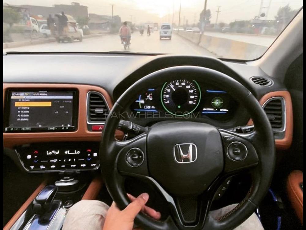 ہونڈا ویزِل 2015 for Sale in پشاور ہونڈا ویزِل 2015 for Sale in پشاور Image-4