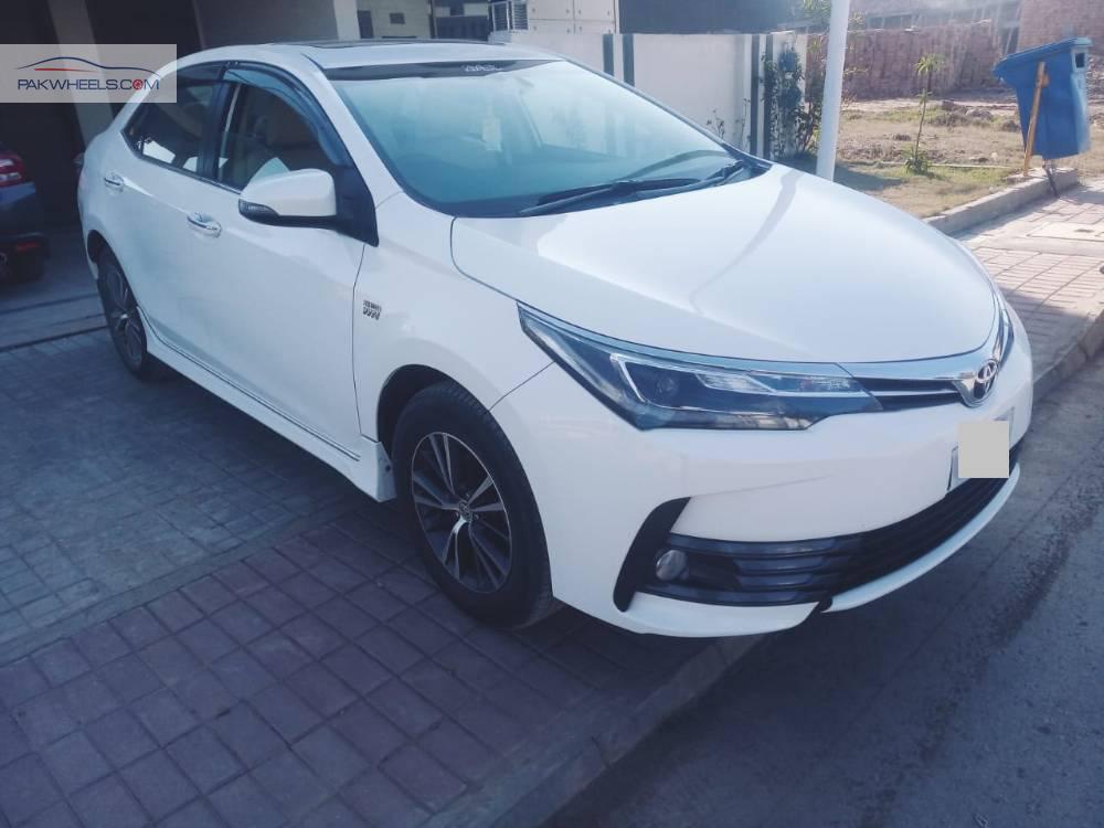Toyota Corolla 2018 for Sale in Islamabad Image-1