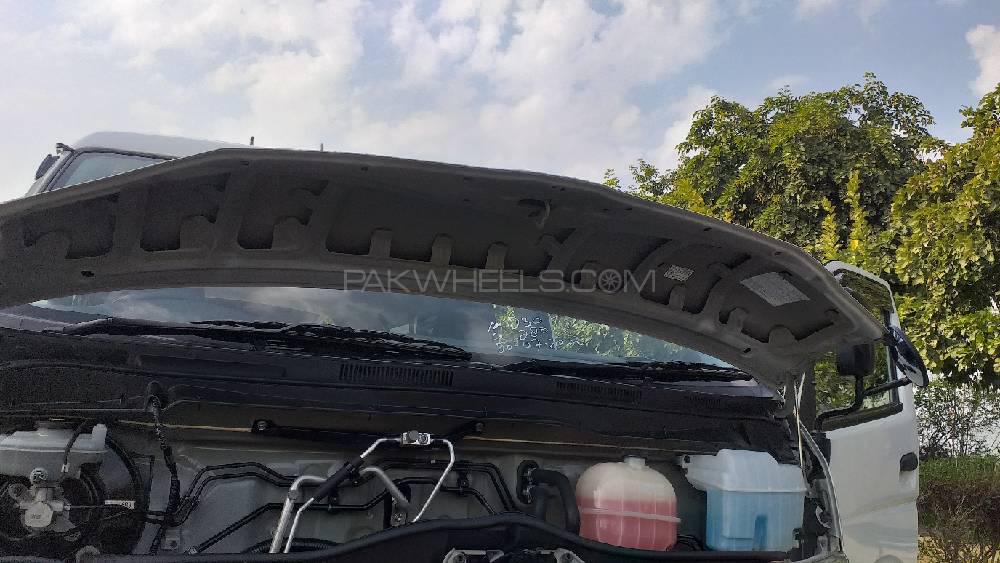 ٹویوٹا ہائی ایس 2015 for Sale in اٹک ٹویوٹا ہائی ایس 2015 for Sale in اٹک Image-4