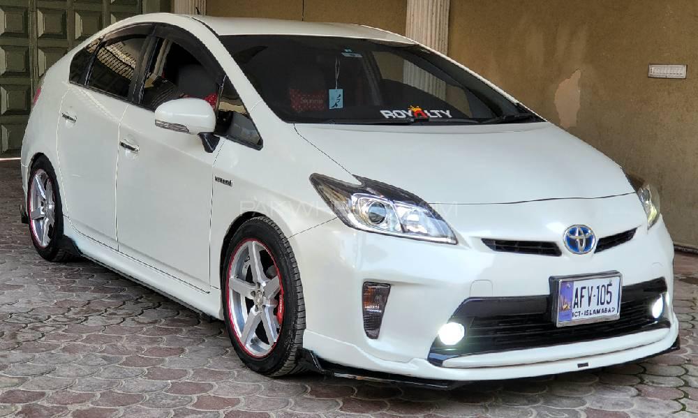 Toyota Prius 2014 for Sale in Peshawar Toyota Prius 2014 for Sale in Peshawar Image-7