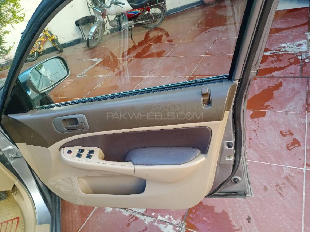 Honda Civic 2005 for Sale in Rawalpindi Honda Civic 2005 for Sale in Rawalpindi Image-10
