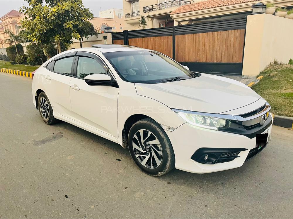 Honda Civic 2019 for Sale in Sialkot Honda Civic 2019 for Sale in Sialkot Image-3