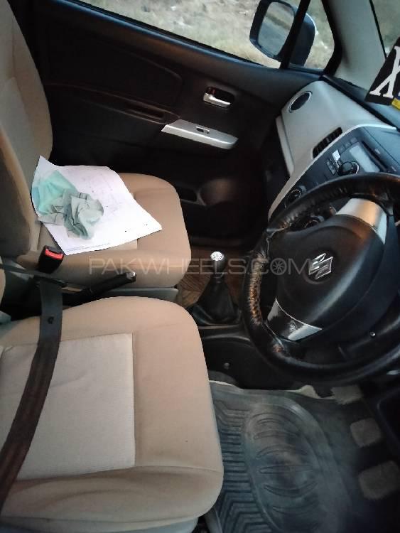 Suzuki Wagon R 2017 for Sale in Islamabad Suzuki Wagon R 2017 for Sale in Islamabad Image-6