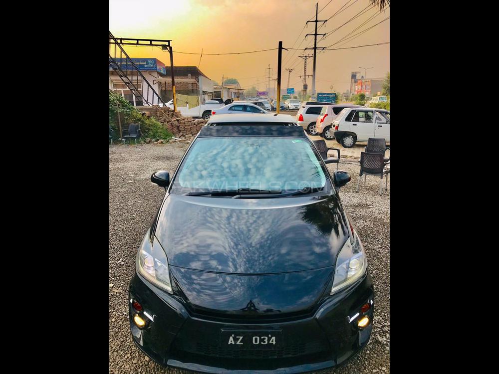 Toyota Prius 2010 for Sale in Peshawar Toyota Prius 2010 for Sale in Peshawar Image-8