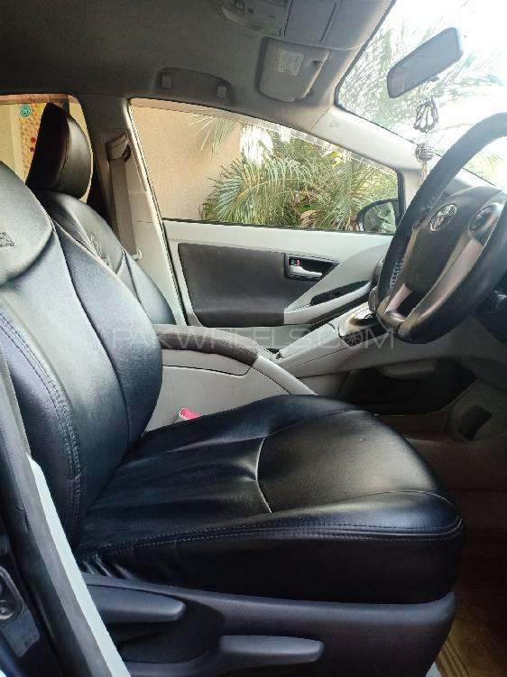 Toyota Prius 2011 for Sale in Lahore Toyota Prius 2011 for Sale in Lahore Image-14