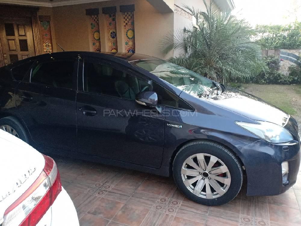 Toyota Prius 2011 for Sale in Lahore Toyota Prius 2011 for Sale in Lahore Image-15