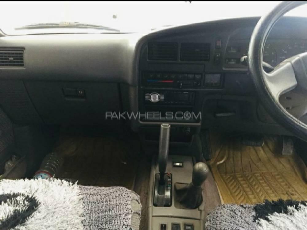Toyota Surf 1993 for Sale in Lahore Toyota Surf 1993 for Sale in Lahore Image-9