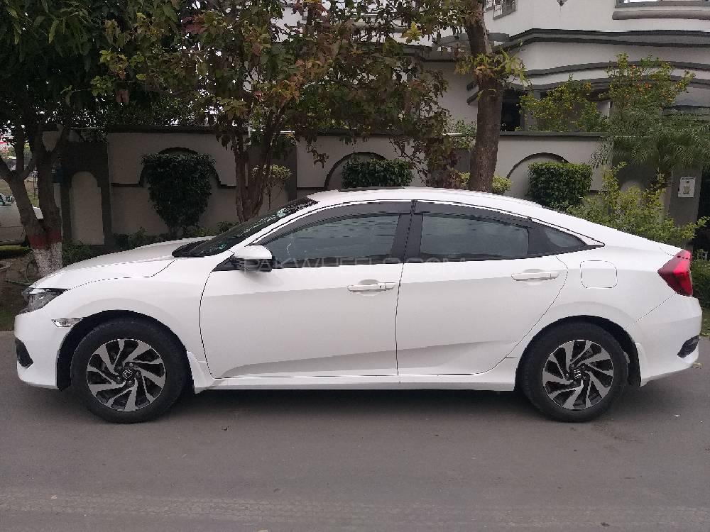 ہونڈا سوک 2018 for Sale in گجرانوالہ ہونڈا سوک 2018 for Sale in گجرانوالہ Image-3